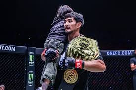 官方：比利时主裁兰布雷希茨执法欧冠热刺vs哥本哈根